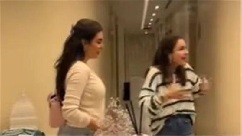 بالفيديو.. رد فعل ياسمين صبري على مديح شام الذهبي ابنة آصالة
