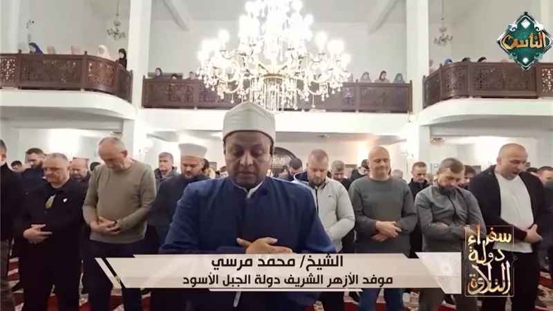 «سفراء دولة التلاوة» ينقل أجواء الخشوع والتراويح من خارج مصر