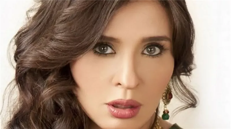 الراقصة دينا: كانت أمنية حياتي من 20 سنة إني أفتح أكاديمية رقص 