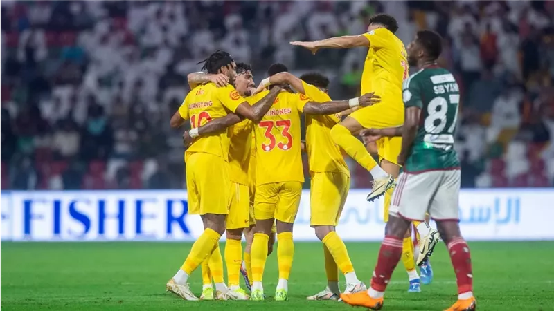 أهداف وملخص مباراة القادسية والاتفاق الشوط الأول بالدوري السعودي 2025-26