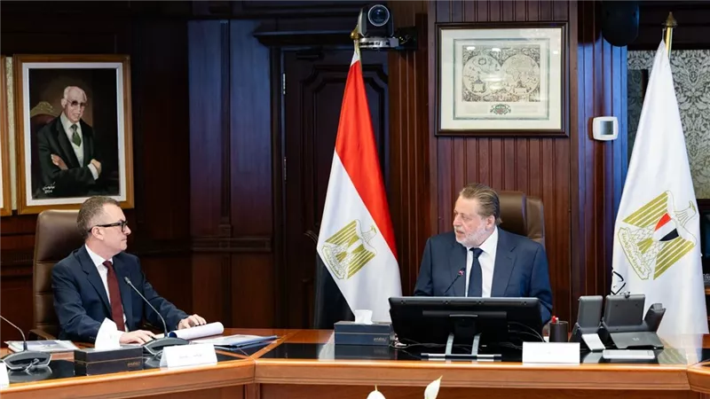 محافظ البنك المركزى يبحث مع وزير التخطيط مستجدات مؤشرات الأداء الاقتصادي 