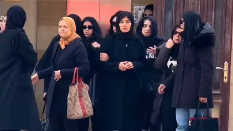 تشييع جنازة شقيق الفنانة زينة بمسجد حسن الشربتلي |صور  
