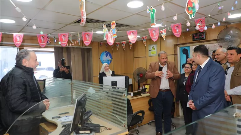 محافظ دمياط يتابع مشروعات مياه الشرب والصرف الصحي ويتفقد إدارات ومعامل الشركة 