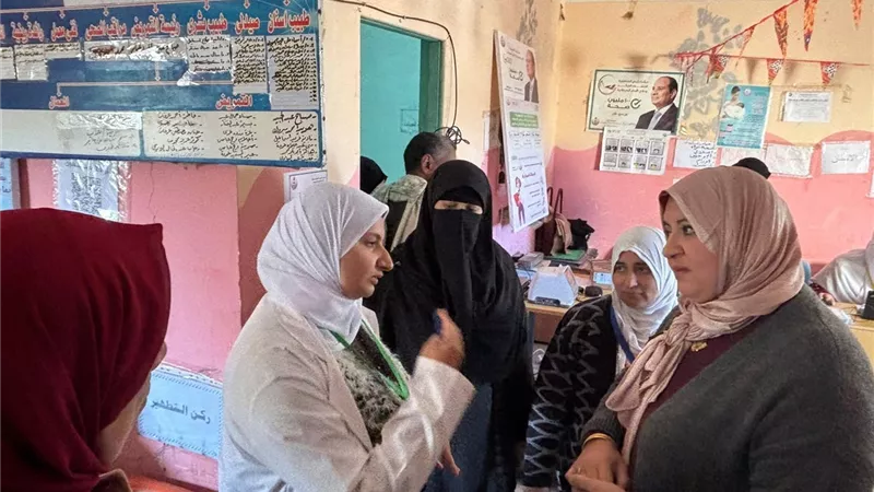 مرور مفاجئ يعزز خدمات الرعاية الاولية وتنظيم الاسرة بوحدات كفرسعد 