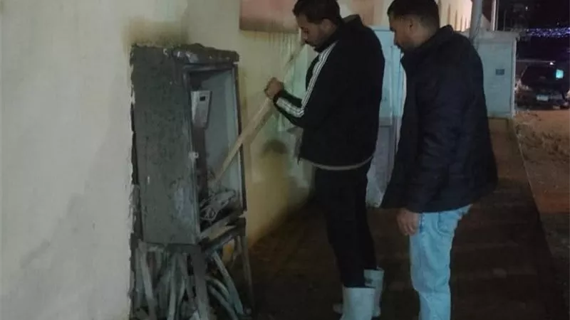 متابعة تطوير منظومة الانارة ورفع كفاءة الكهرباء بحي السويس