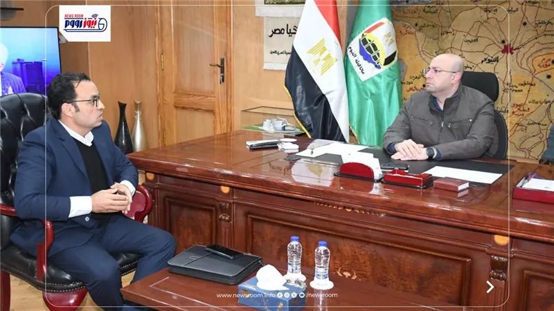 محافظ الفيوم يشدد على سرعة تنفيذ مشروعات المياه والصرف لخدمة المواطنين بالقرى
