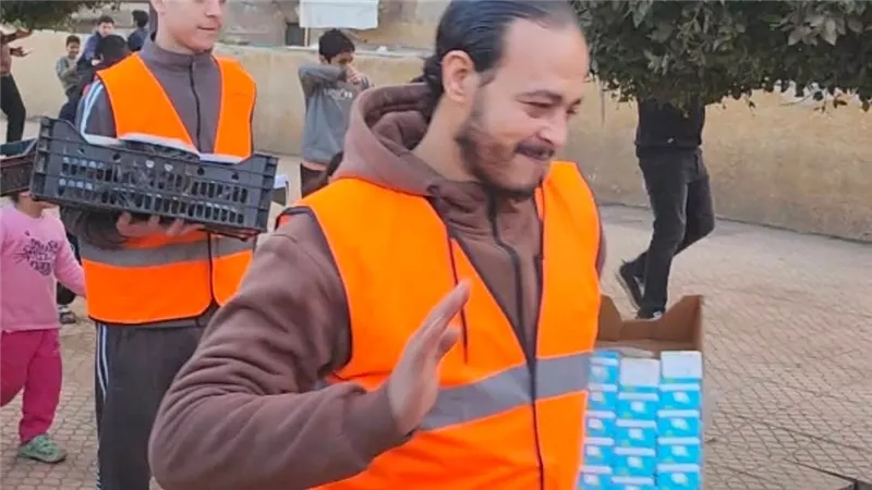 عقب توزيعه الفطار على ركاب القطار.. وفاة شاب بشكل مفاجئ بالمنوفية