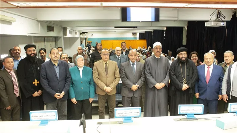 طب أسيوط تنظم اليوم البيئي الـ11: رمضان فرصة للإقلاع عن التدخين