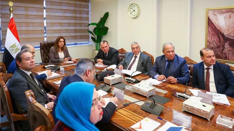 وزيرة التنمية المحلية تتابع ملفات العمل وخطط المرحلة المقبلة
