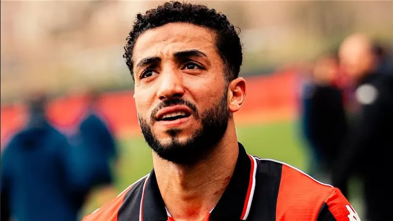 الأهلي يكثف مفاوضاته لضم محمد عبد المنعم قبل سفره إلى أمريكا