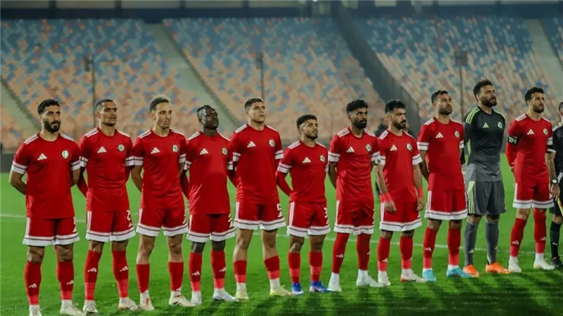 مودرن يصرف “ربع راتب” للاعبين ويستثني ثنائي الفريق.. وربط المستحقات بالنتائج