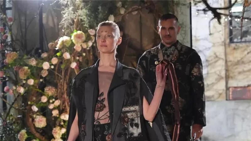 المصمم الإيطالي Antonio Marras يبدع بعرض استثنائي لشتاء 2027 
