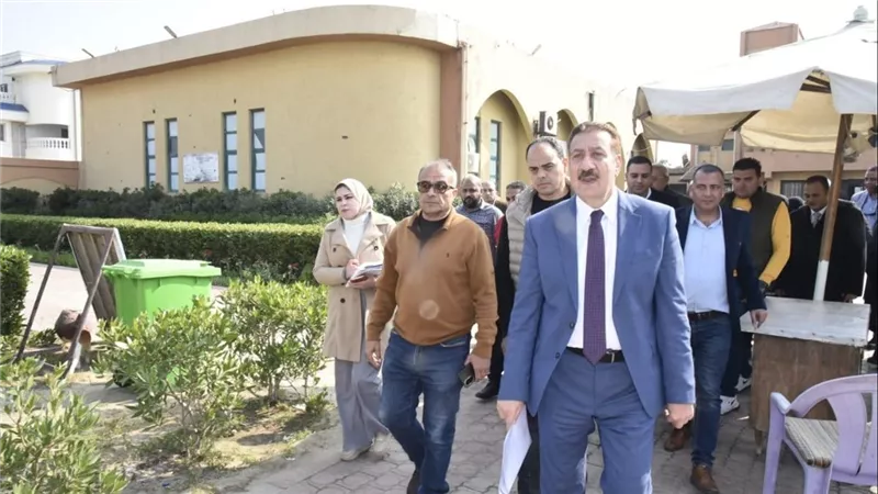  محافظ بورسعيد يوجه بتشكيل لجنة المساعدات الإنسانية لنادي العاملين بالمحافظة
