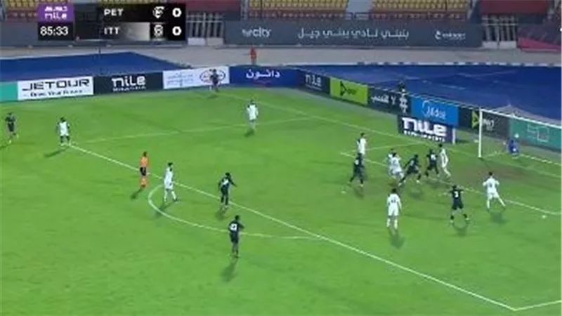 ليلة نارية في السويس.. القلاوي يقود مباراة المصري وإنبي في الدوري