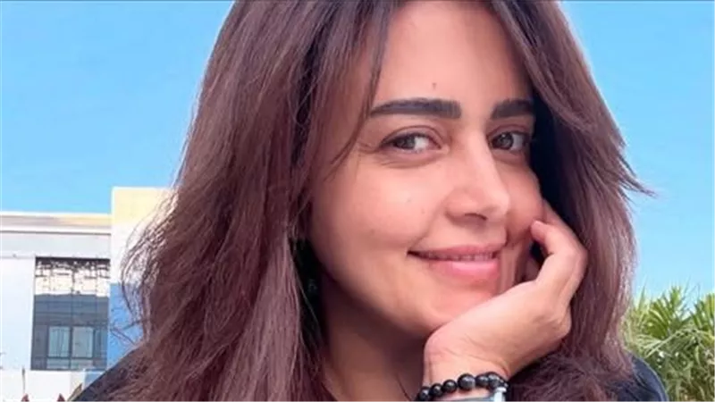   هل فضحت متحرش؟.. رسالة نارية من سارة حازم بعد 10 سنوات من رسائل الـ«إنبوكس»