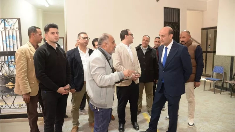 محافظ أسيوط يتفقد سوق أبنوب الحضري تمهيدًا لنقل الباعة الجائلين وإنهاء التكدس 