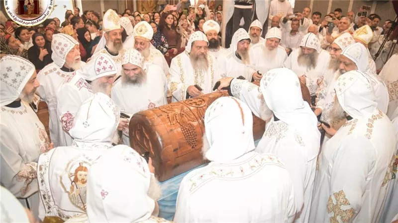 دير السيدة العذراء بالمحرق تحتفل بعيد رحيل القديس القمص ميخائيل البحيري