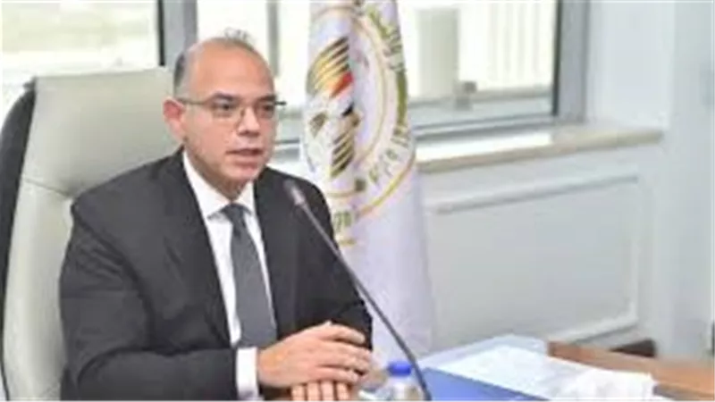 وزير الاستثمار ونائب رئيس هيئة المالية يطلقان الإصدار الحديث من السجل المصري