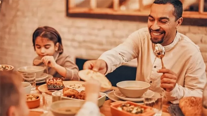 نصائح عملية لتجنب عسر الهضم والخمول أثناء صيام رمضان 	