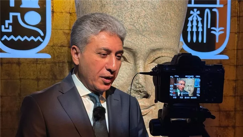 وزير السياحة للصحافة الإنجليزية: نتبنى مفهوم الإتاحة بالمتحف الكبير
