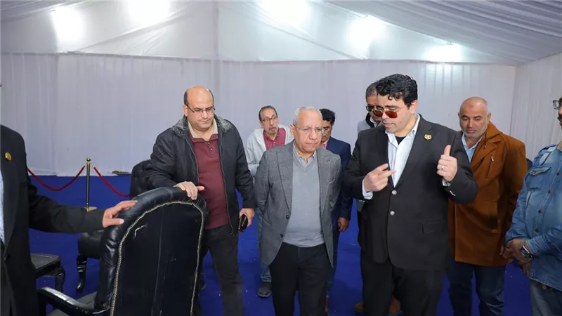 قبل ساعات من انطلاقها.. أمين عام نقابة المهندسين يتفقد مقر الانتخابات بالقاهرة