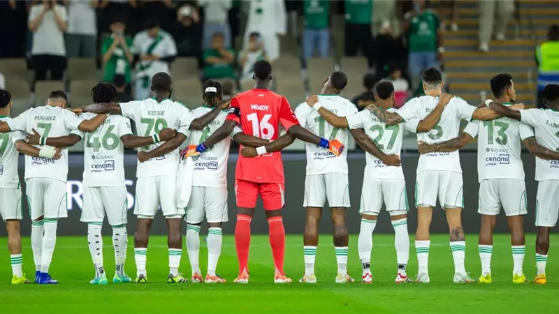 أهداف وملخص مباراة الأهلي والرياض الشوط الأول اليوم في الدوري السعودي 2025-26