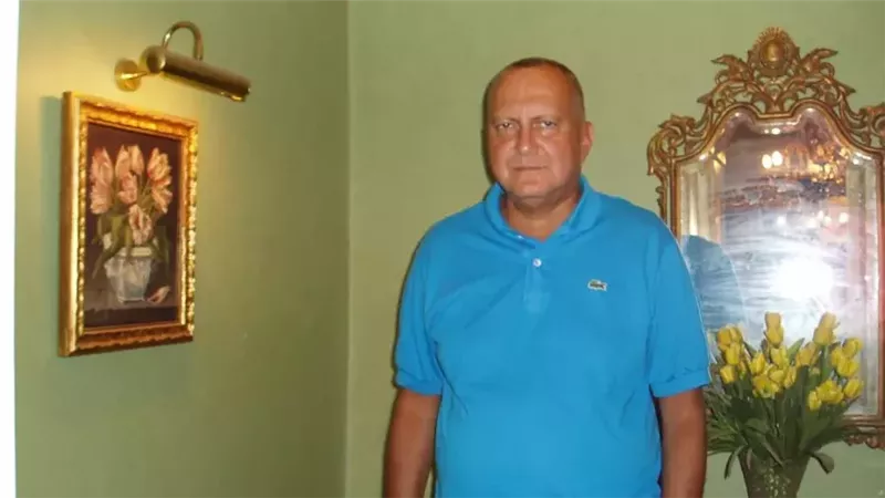 وفاة أشرف أباظة نجل الراحلة ليلى مراد                                        