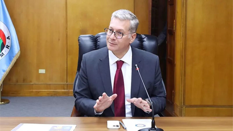وزير البترول: مشروع مسح جوي شامل لتعظيم استغلال الثروات المعدنية