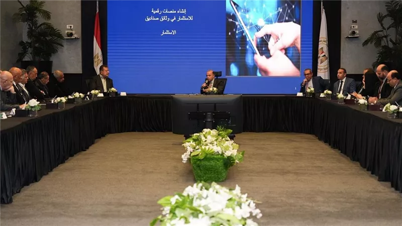 بينهم شكري وطلعت وصبور .. وزير الاستثمار يجتمع مع المطورين والمنصات العقارية