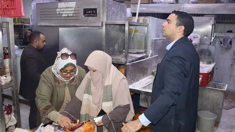 تحرير محاضر لإدارة منشآت بدون ترخيص وضبط سلع مجهولة المصدر ببنى سويف 