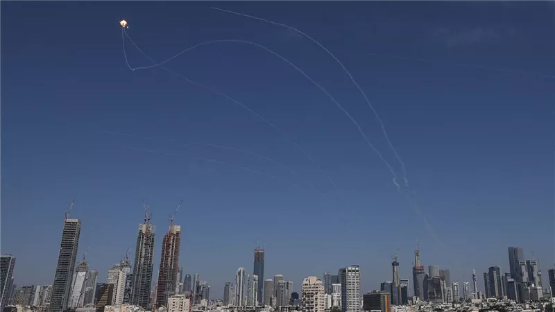 عاجل.. إيران: مقتل قادة بارزين في الحرس الثوري وشخصيات سياسية بغارات إسرائيلية
