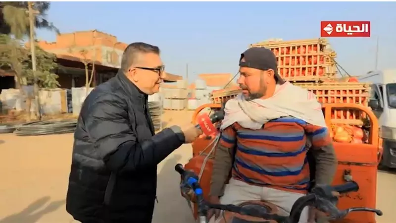 لقاء صدفة يتحول لفرحة كبيرة.. عمرو الليثي يحقق أمنية أب لـ6 بنات