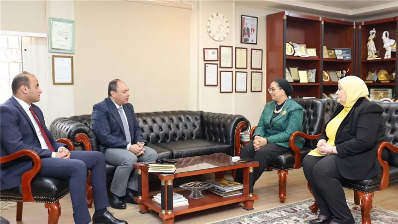 رئيسة المجلس القومي للمرأة تبحث مع رئيس هيئة تنمية الصعيد تعزيز سبل التعاون 