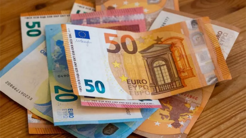 استقر سعر اليورو  أمام الجنيه اليوم الأحد 1 مارس 2026