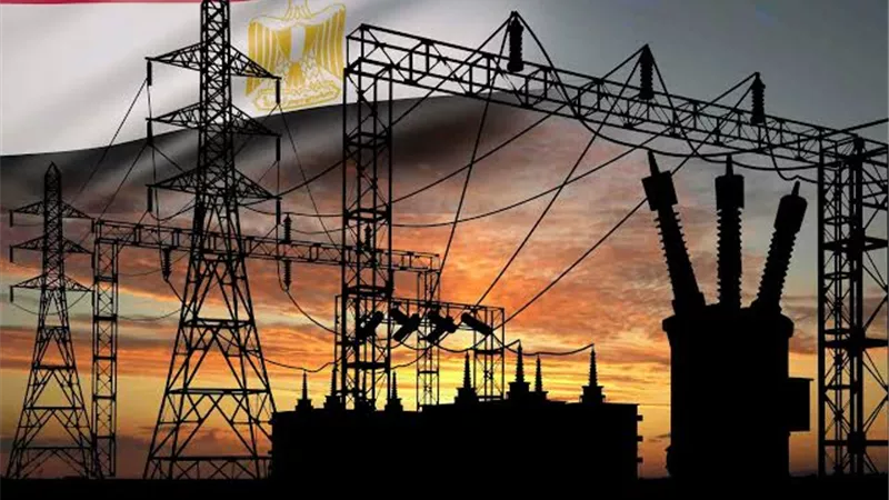 خطة تأمين الكهرباء.. هل تنجح الطاقة المتجددة في إنهاء الاعتماد على الوقود؟