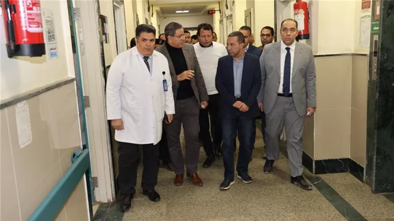 محافظ المنوفية يتفقد مستشفي الباجور التخصصي لمتابعة انتظام سير العمل