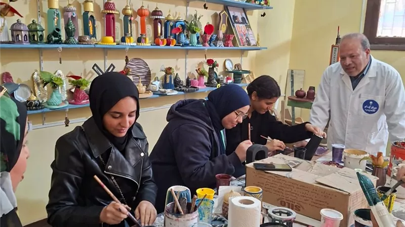 تعليم أسيوط ينظم ورشة تدريبية لطلاب المدارس على الحرف اليدوية والتراثية 