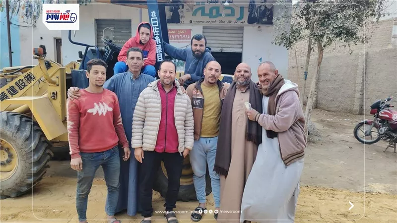 مبادرة شبابية بالفيوم لتحويل طريق الروضة– منشأة الجمال إلى طريق آمن