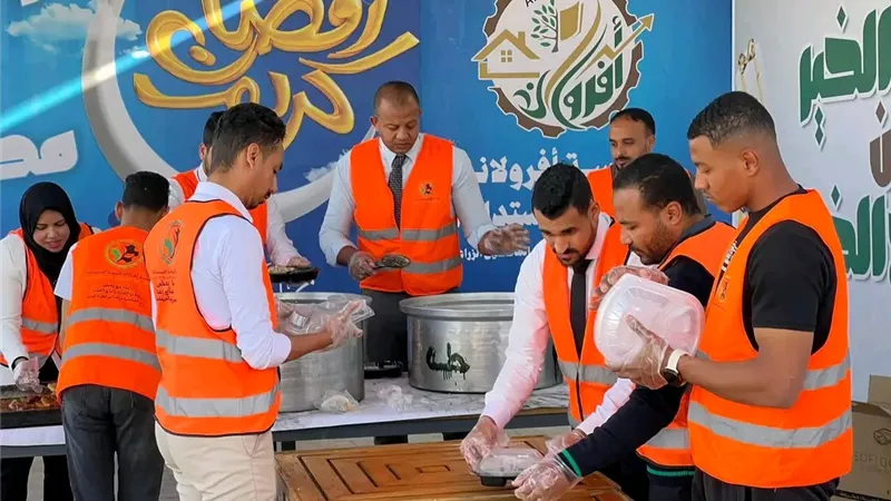 700 وجبة يوميًا.. «أفرولاند» تكتب حكاية الخير على موائد رمضان الأقصر