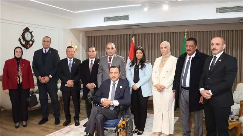 النائب سيد عبد الجليل يشارك في أول لقاء لمحافظ الإسماعيلية مع أعضاء البرلمان