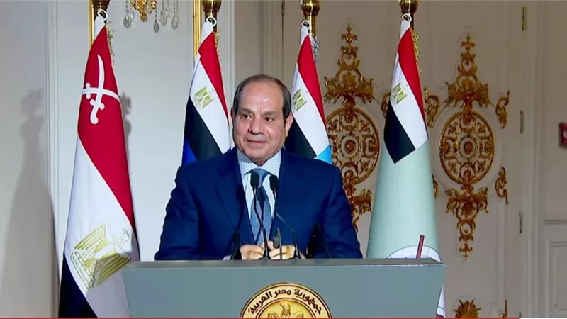 الرئيس السيسي يبحث تطورات الأوضاع الإقليمية الراهنة مع رئيس وزراء اليونان