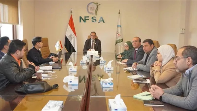 الهوبي يستقبل وفد شركة فوشان هايتيان لبحث إنشاء مجمع صناعي متكامل 