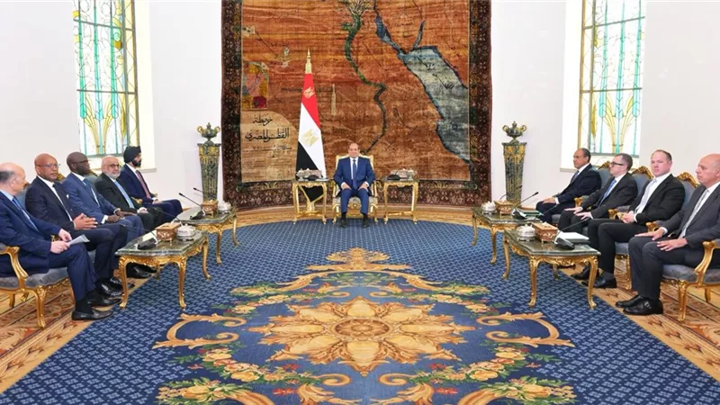 السيسي يؤكد موقف مصر الثابت الداعي لتسوية الأزمات الإقليميةعبر الوسائل السلمية