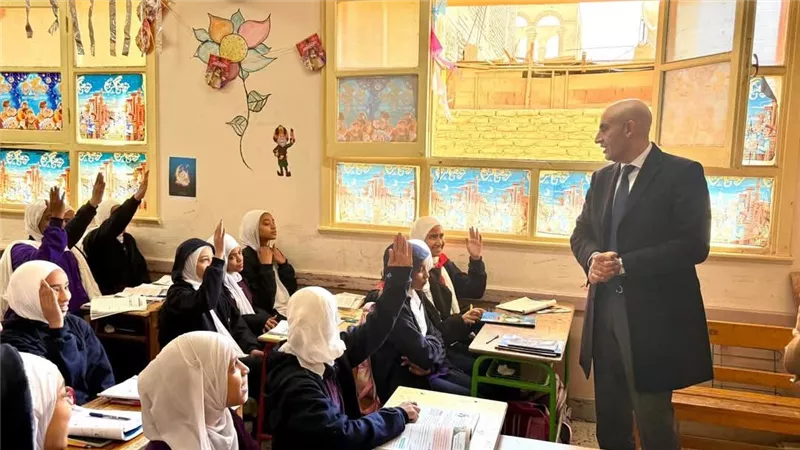 وزير التعليم يواصل جولته التفقدية بقنا لمتابعة العملية التعليمية في مدارس 