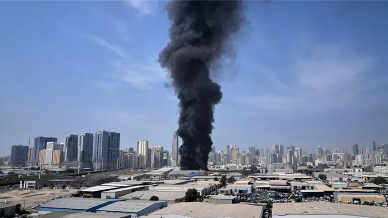 إيطاليا تعلن إجلاء المئات من مواطنيها من الإمارات بسبب الحرب