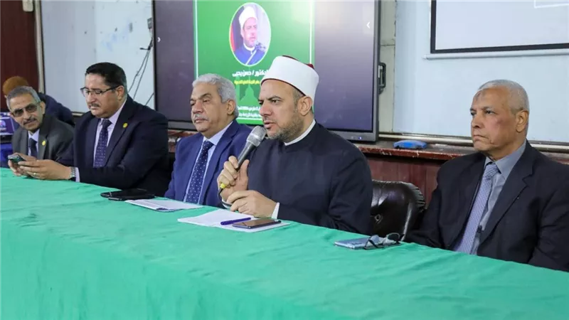 كيف تستهدف الدعاية المضللة الشباب؟.. الأزهر يكشف أخطار طمس الوعي والهوية