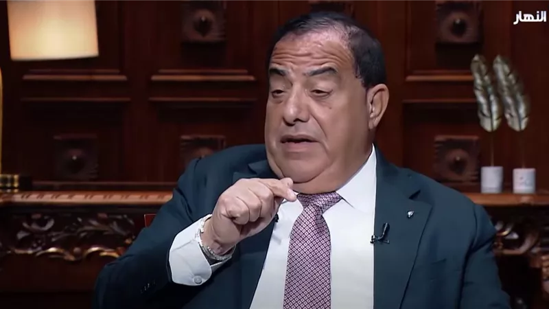 عاطف واصف: أعطيت أبنائي كارت بلانش للتصرف في الفضة