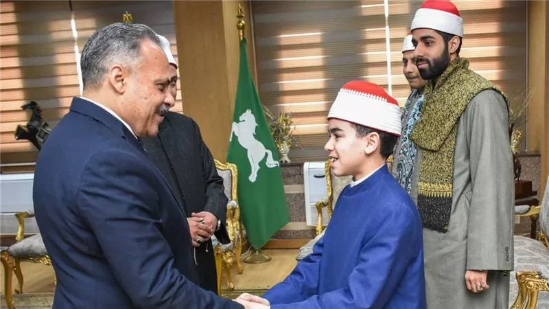تكريم المتسابقين في برنامج «دولة التلاوة».. محافظ الشرقية يشيد بالمواهب القرآن