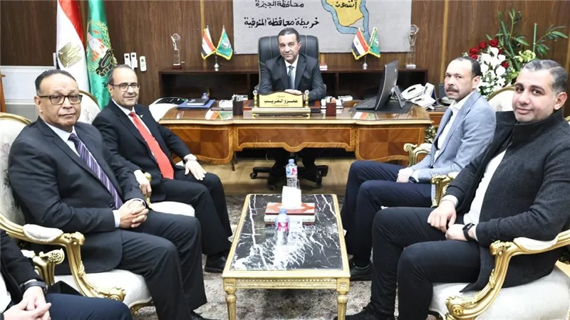 محافظ المنوفية يستقبل وفد كلية الهندسة للتهنئة بالمنصب الجديد وبحث سبل التعاون