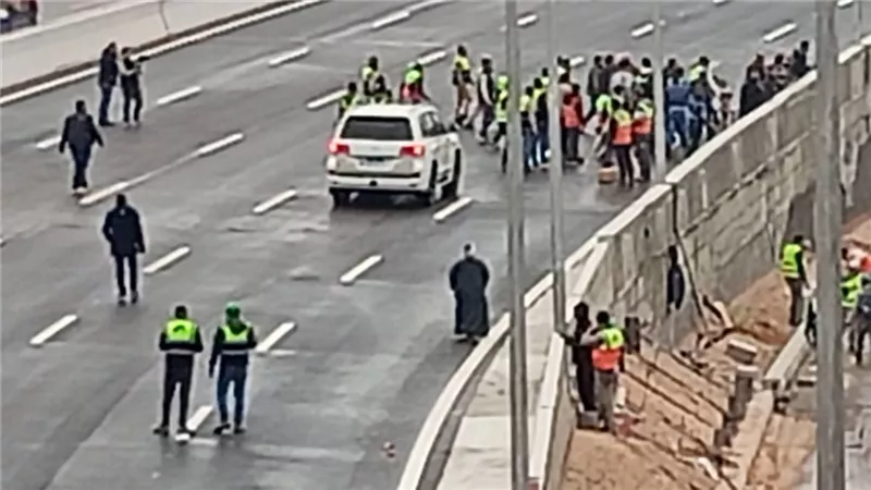 مصرع وإصابة شخصين في تصادم سيارتين ملاكي بصحراوي الإسكندرية  